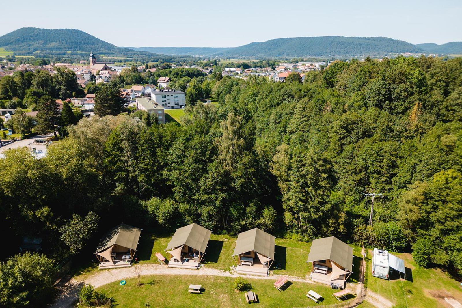 Glamping The Vosges Hotel Corcieux ภายนอก รูปภาพ