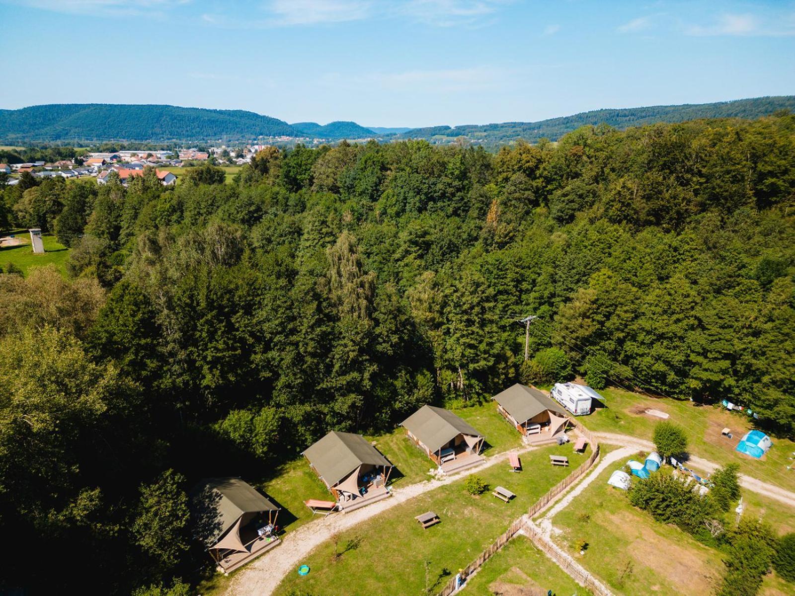 Glamping The Vosges Hotel Corcieux ภายนอก รูปภาพ
