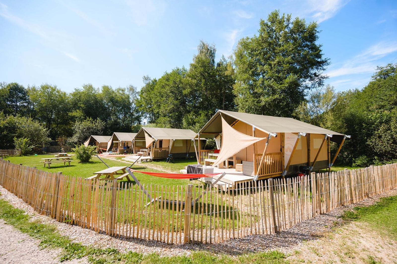 Glamping The Vosges Hotel Corcieux ภายนอก รูปภาพ