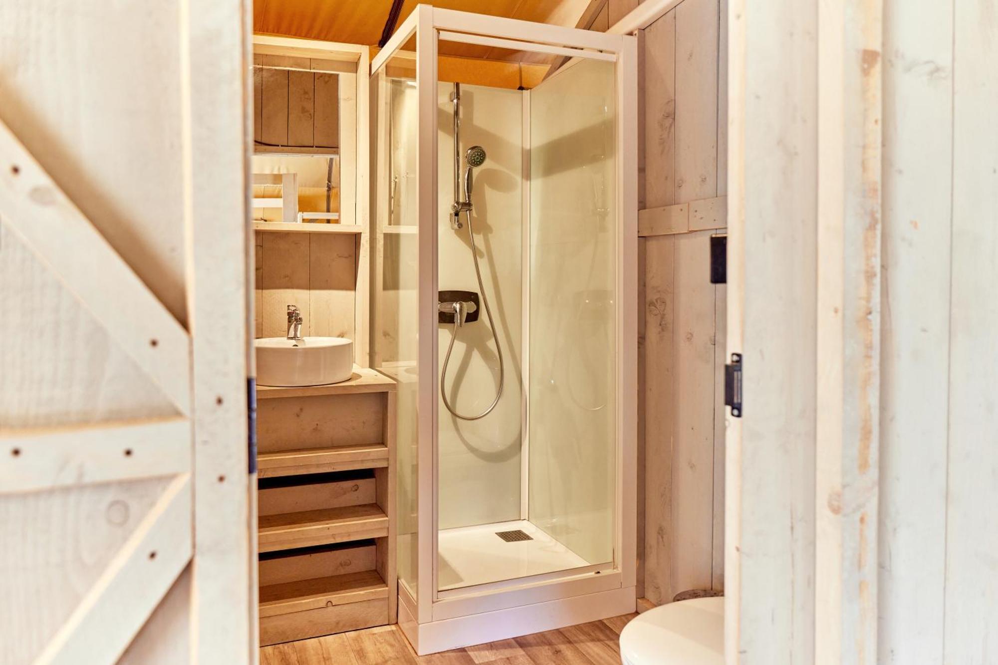 Glamping The Vosges Hotel Corcieux ภายนอก รูปภาพ